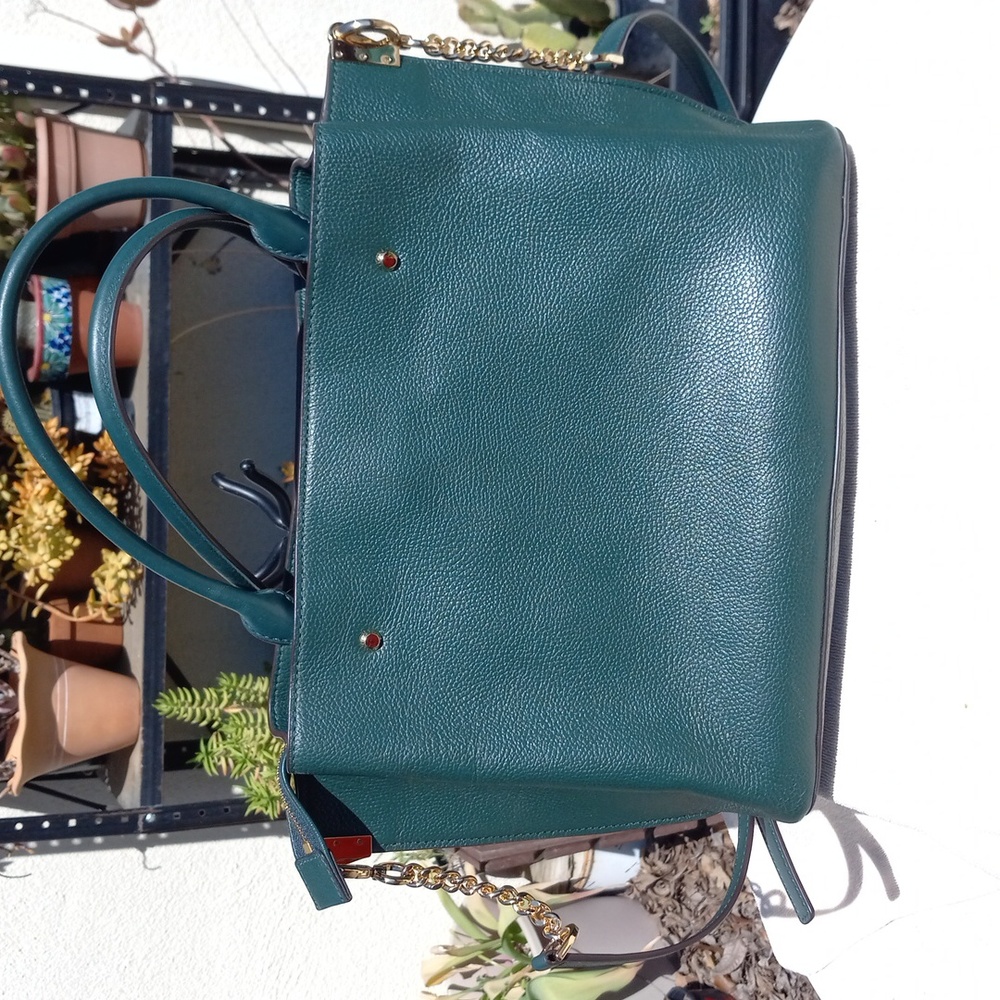 Purse - Picture 2 of 16